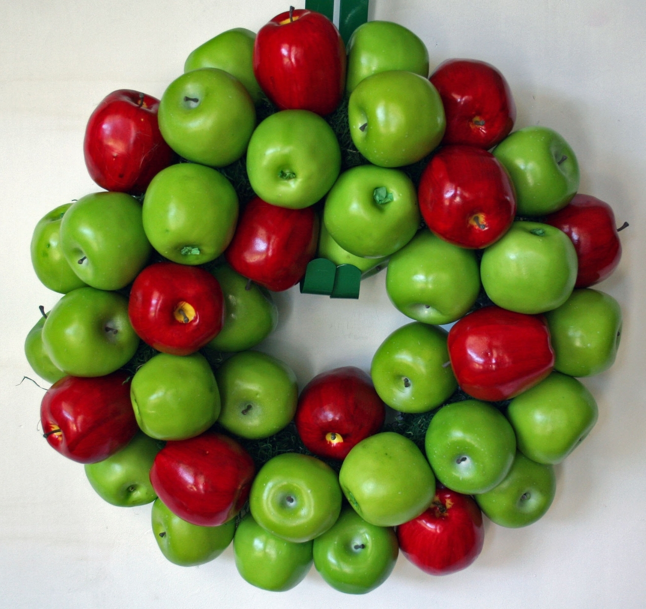 Apple Wreath 2 