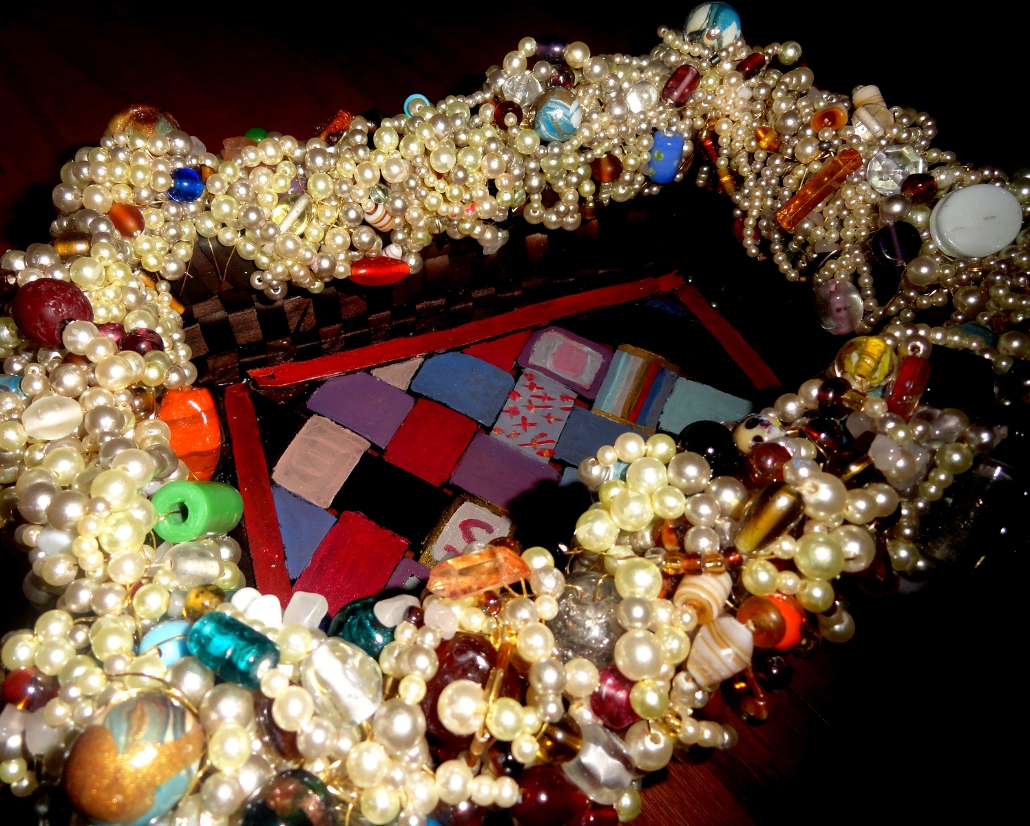 Beaded Wicker Tray Basket Handpainted Faux Pearls S 3 