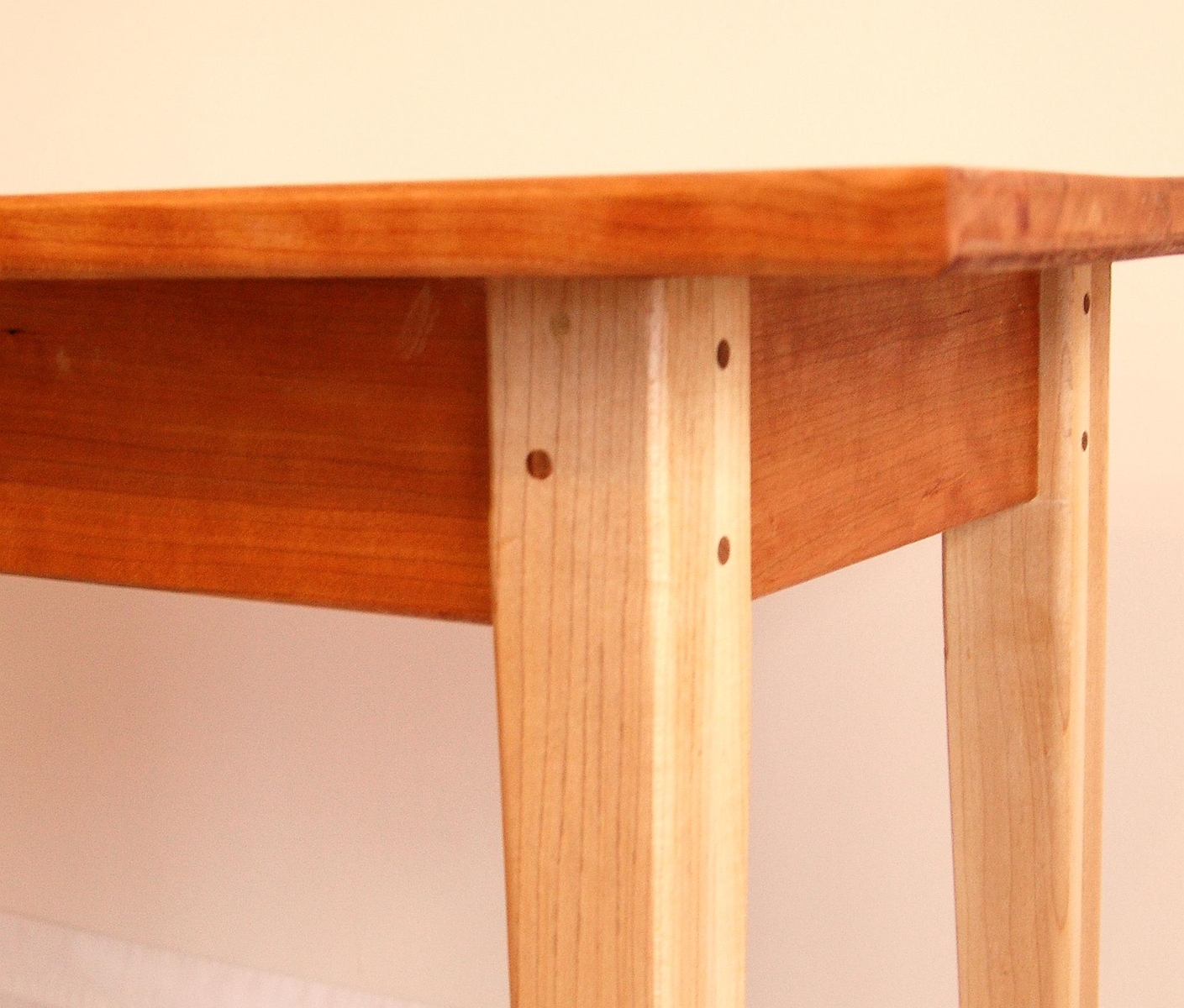 Hard Maple And Cherry Sofa Table 3 