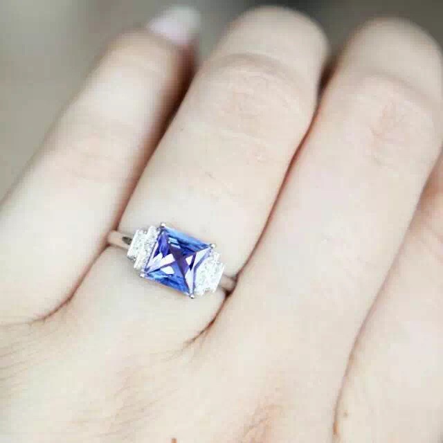 1.49 Carat Tanzanite Ring In 14k White Gold 6 