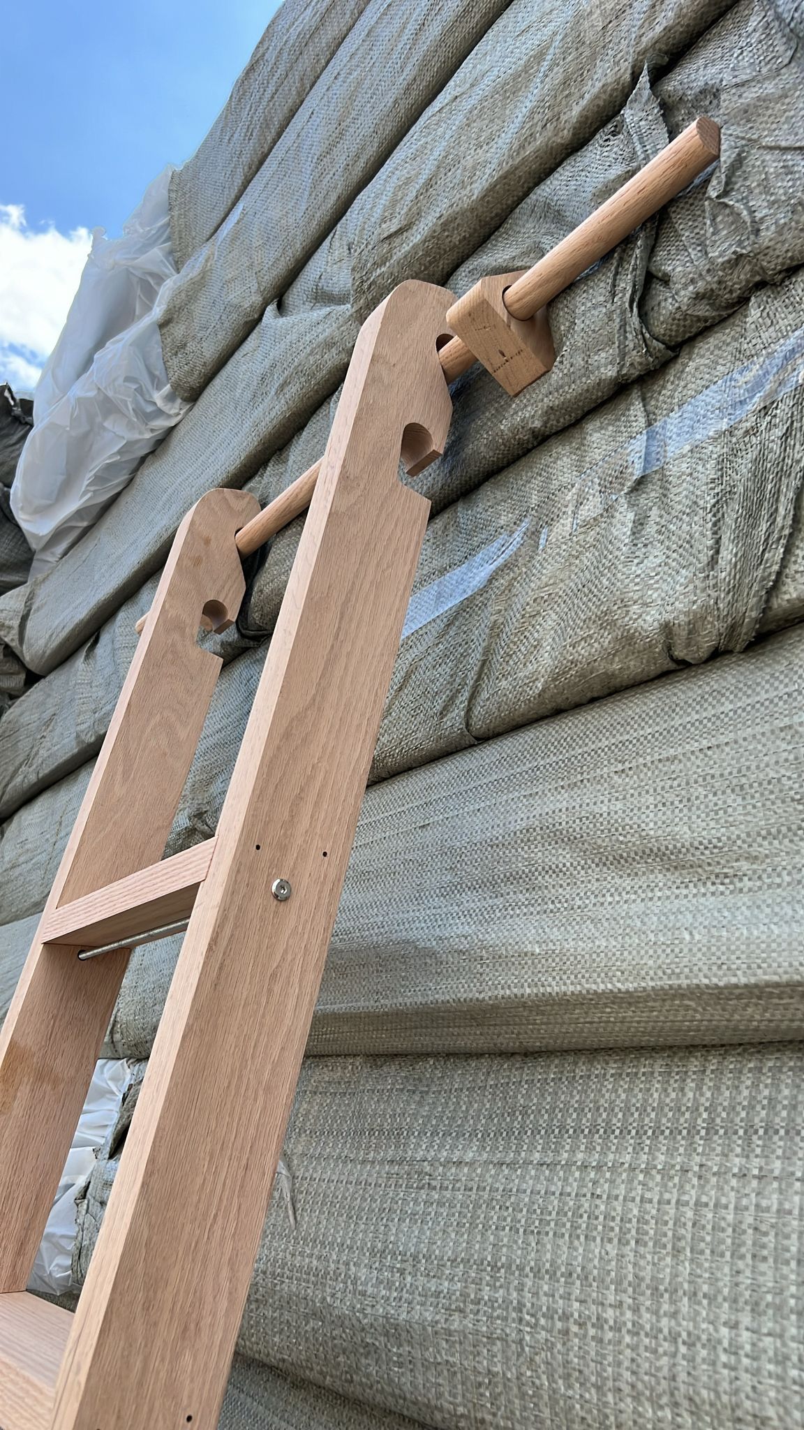 Foldable ladders, hanging vertical and andle 3 