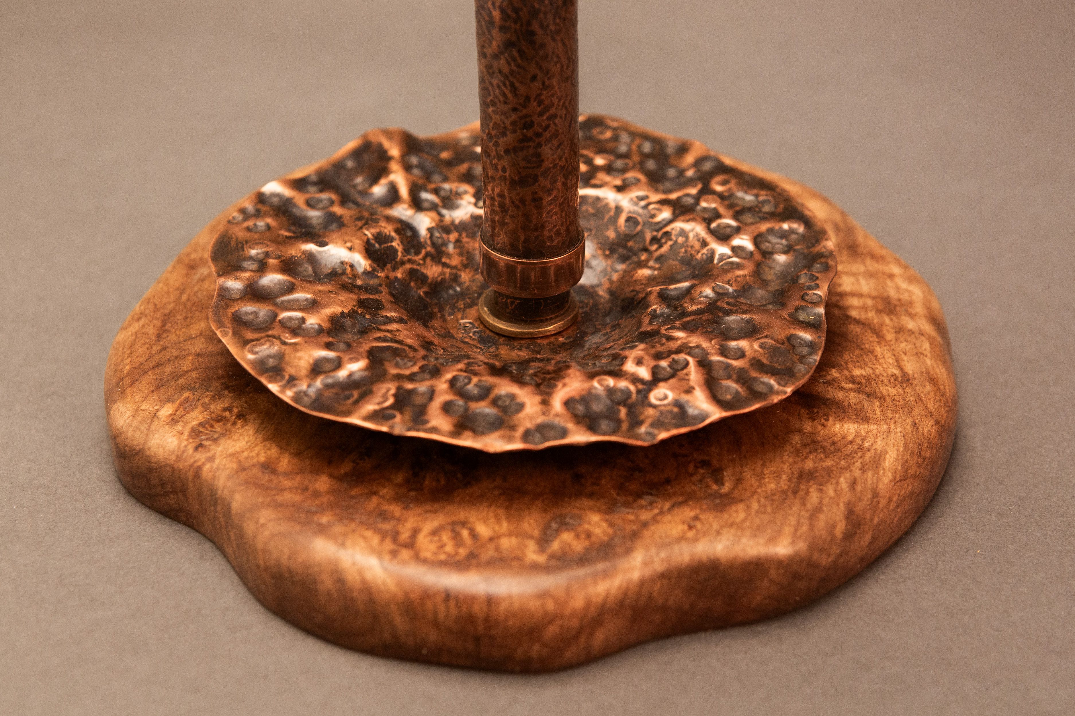 Seven Leaf Table Lamp 4 