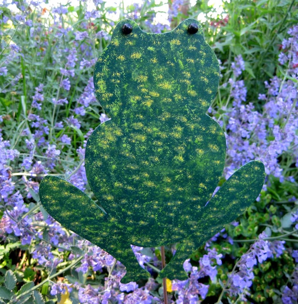 Handmade Upcycled Metal Frog Garden Stake 1 