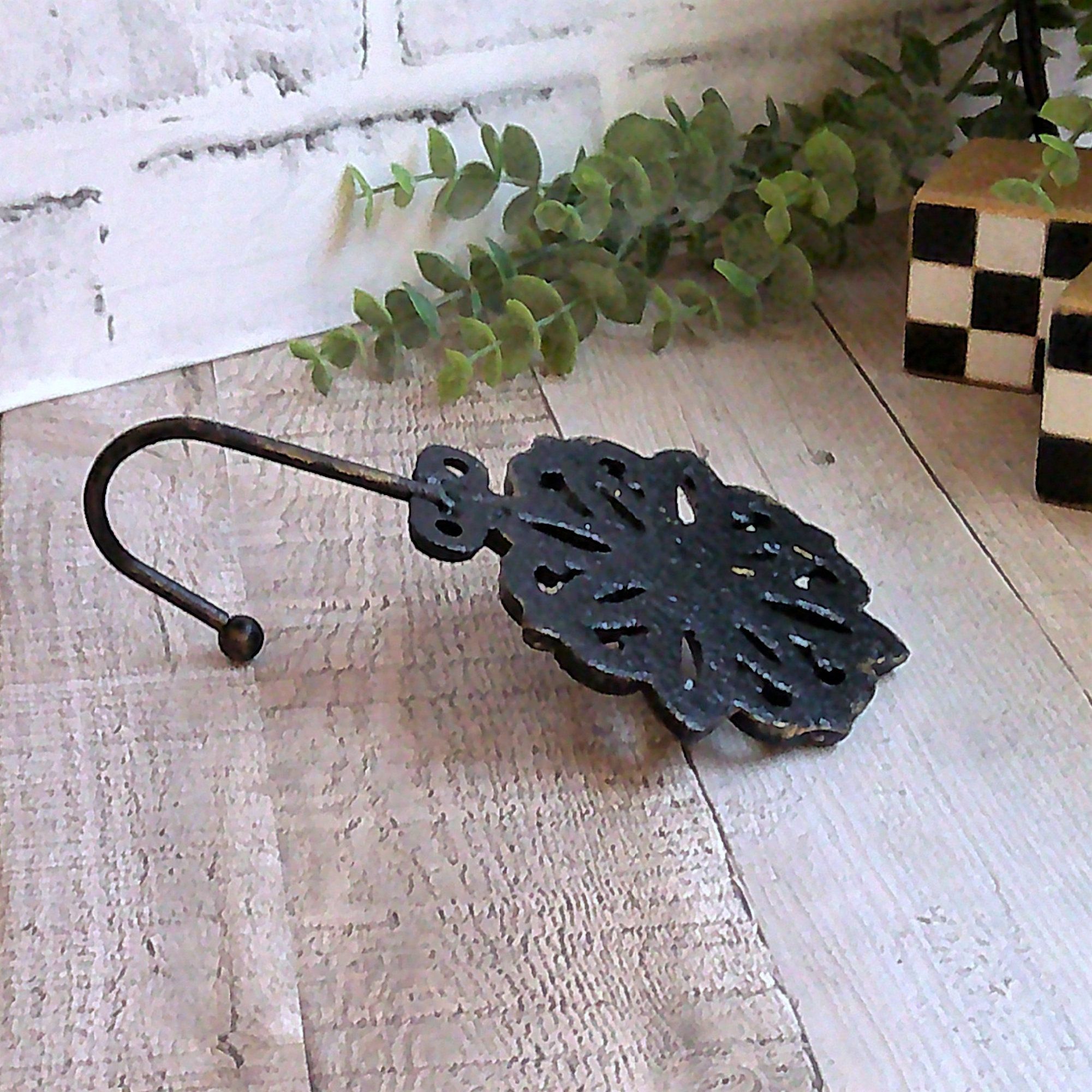 Country French Decorative Cast Iron Wall Hook Black And Gold Decor 4 