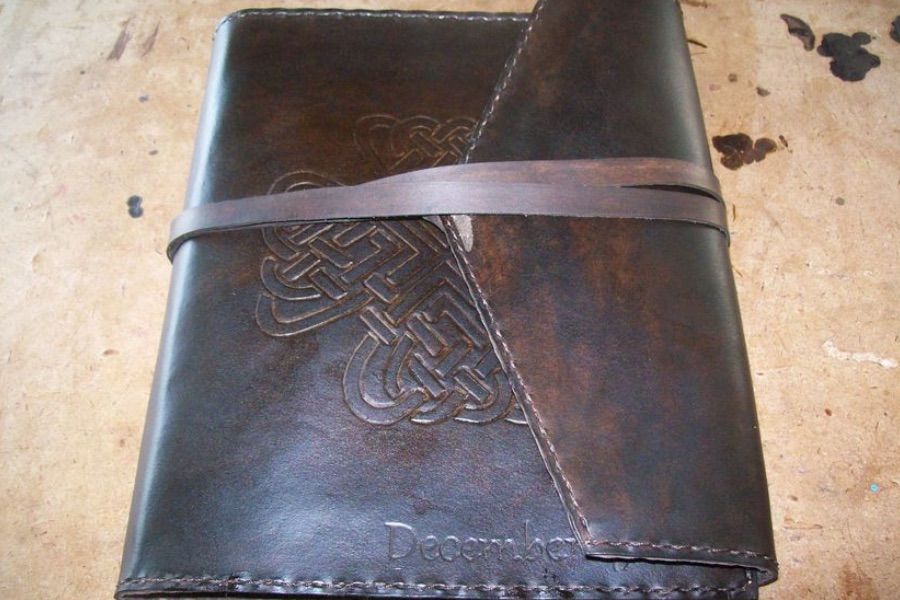 Best Custom Father’s Day Gifts 2025 Custom Leather Photo Album by Kerry’s Custom Leather