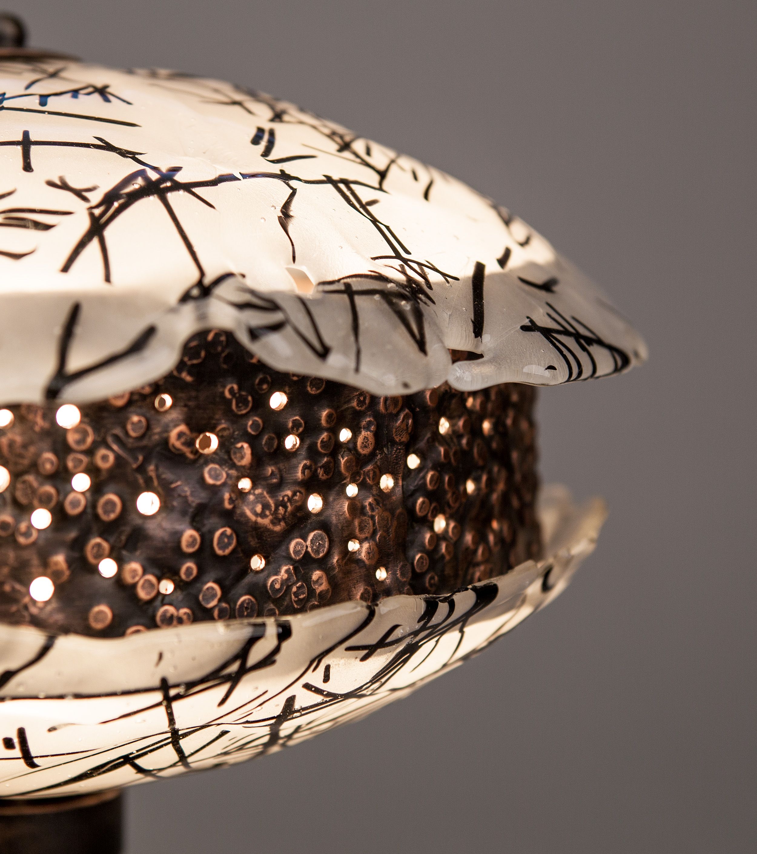 Mini Clamshell Lamp 2 