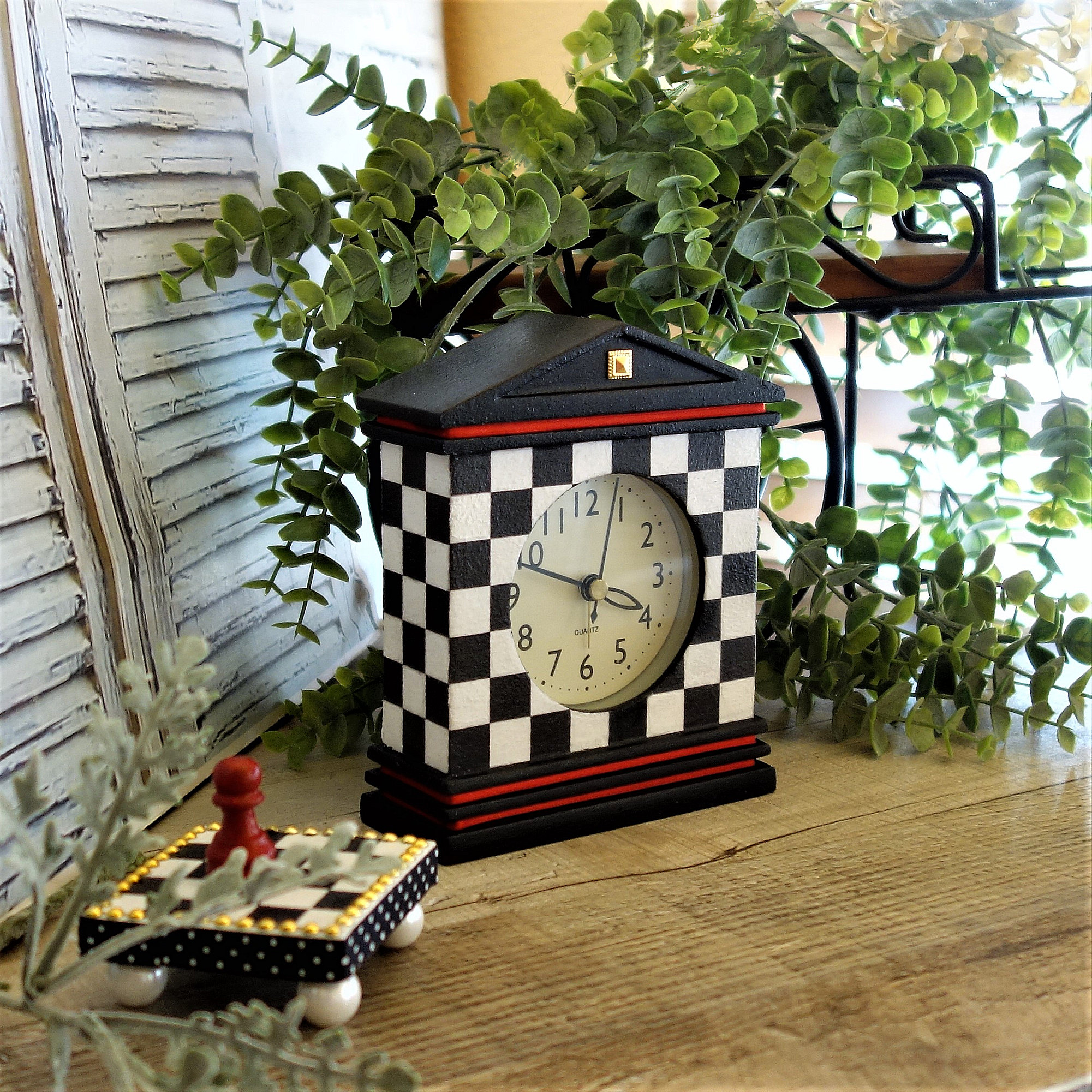 Whimsical Checks Vintage Clock 2 