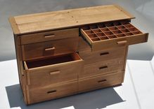 Dresser In Quarter-Sawn White Oak 1 small