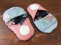 2 Matryoshka Pot Holders Microwave Oven Mitts Pink/Black Vintage Country Folk Handmade 1 small