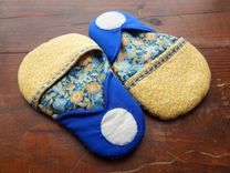 2 Matryoshka Pot Holders Microwave Oven Mitts Blue/Yellow Vintage Country Folk Handmade 3 small
