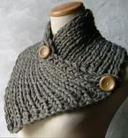 The Extraordinary Ribbed Neckwarmer 5 small