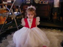 Snow White Costume 1 small