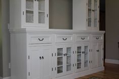 Traditional Entertainment Unit 5 small