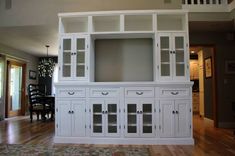 Traditional Entertainment Unit 4 small