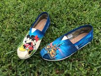 Mickey And Minnie Disney Castle Toms 2 small