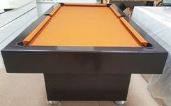 8ft Pool Table ! 5 small
