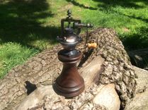 Antique Style Walnut Peppermill 4 small