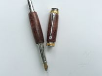 22kt. Gold And Rhodium Majestic Fountain Pen With Redwood Lace Burl 2 small