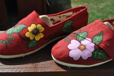 Hand Painted Flower Tom Like Sneakers Size 7 - Sold 3 small