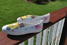 Funny Sponge Bob Sneakers Size 7 - Sold 3 small