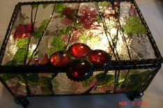 Deep Red And Green Fractured Glass With Marbled Feet - Stained Glass Jewelry Box 1 small