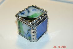 1 X 1 X 1 Tiny Ring Stained Glass Box In Blue And Green Fractured Glass 2 small
