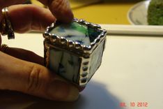 1 X 1 X 1 Tiny Ring Stained Glass Box In Blue And Green Fractured Glass 5 small