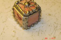 3/4 X 3/4 X 3/4 Tiny Ring Stained Glass Box In Creamy Orange And White With Etched Hearts 2 small