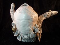 4 Bees Teapot 2 small