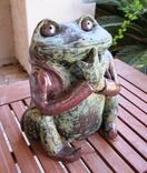 Sculpted Ceramic Toads 2 small