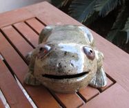 Sculpted Ceramic Animals - Toads 3 small
