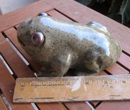 Sculpted Ceramic Animals - Toads 4 small