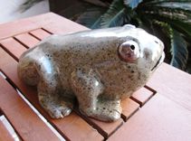 Sculpted Ceramic Animals - Toads 6 small