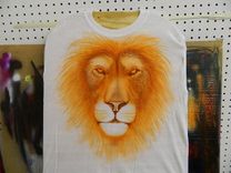 Airbrushed Lion T-Shirt 2 small