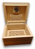 50 Count Custom Humidor With Free Engraving And Shipping. 2 small