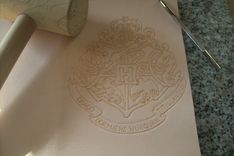 Leather Kindle Cover With Hogwarts Crest 9 small