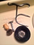 Bathroom Safety Razor And Brush Stand With Shaving Cream Drip Bowl 3 small