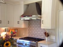 #107 Non-Directional Stainless Steel Hood With Curved Sides And Mirrored Straps 2 small