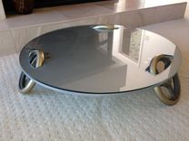 Contemporary 3-Wheel Stand 1 small