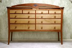 Goldman Dresser 1 small