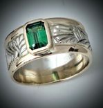 14kt Tsavorite ring  4 small