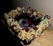Beaded Wicker Tray Basket Handpainted Faux Pearls S 6 small