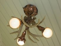 Oak And Antler Chandelier 1 small