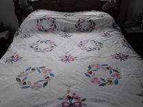 Appliqued Quilt Of Flower Rings 1 small