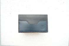 Bi-Fold Men's Leather Wallet Card Holder 1 small