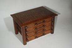 Jewelry Box In Claro Walnut And Curly Maple Pagoda Style 2 small