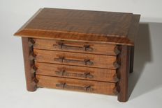 Jewelry Box In Claro Walnut And Curly Maple Pagoda Style 4 small