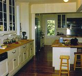 Traditional Kitchen Cabinets 2 small