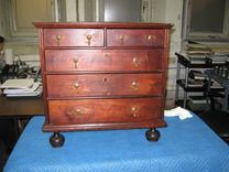 Chest Of Drawers 4 small