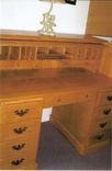 Quarter Sawn Red Oak Rolltop Desk 2 small
